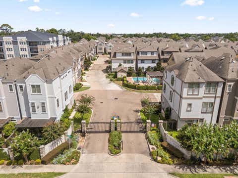 Tiny photo for 6703 Saxton Manor Street, Houston, TX 77055 (MLS # 75347347)