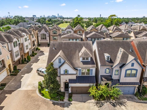 Tiny photo for 6703 Saxton Manor Street, Houston, TX 77055 (MLS # 75347347)
