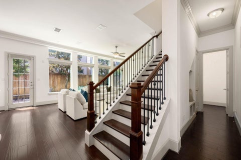 Tiny photo for 6703 Saxton Manor Street, Houston, TX 77055 (MLS # 75347347)