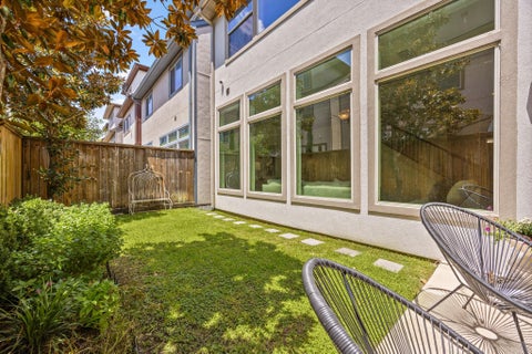 Tiny photo for 6703 Saxton Manor Street, Houston, TX 77055 (MLS # 75347347)