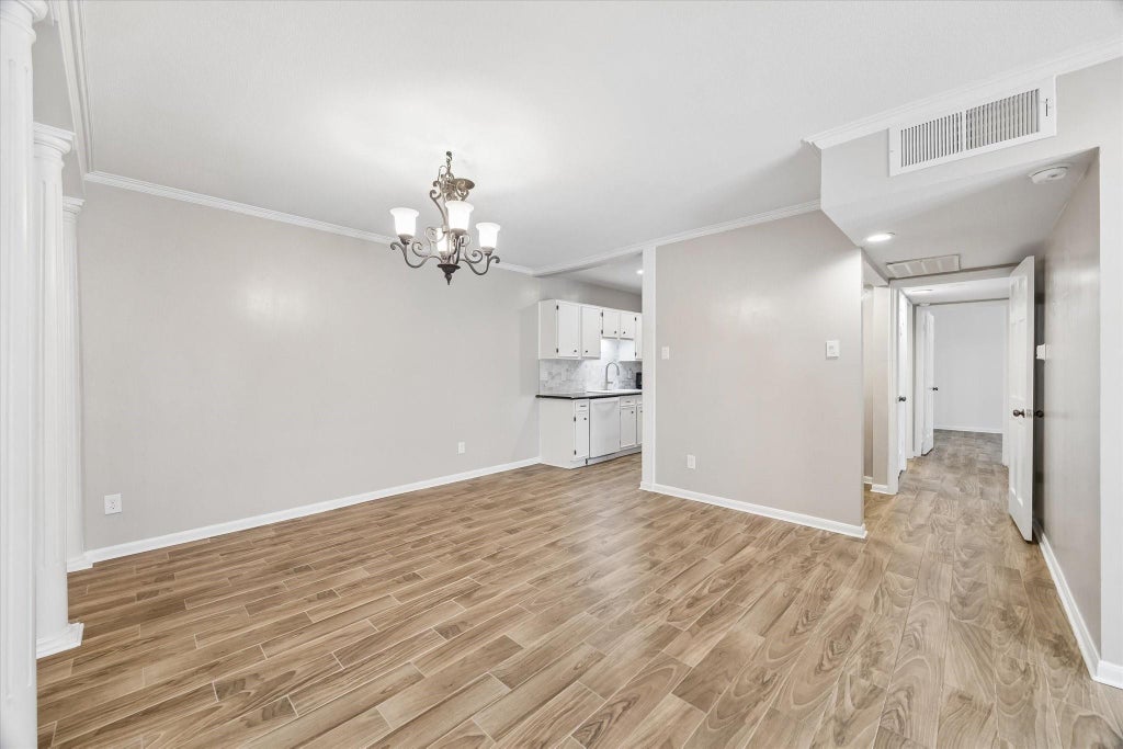 Photo of 2230 S Piney Point Road #103, Houston, TX 77063 (MLS # 95967436)