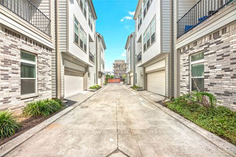 Photo of 5823 Fairdale Lane #C, Houston, TX 77057 (MLS # 25169506)