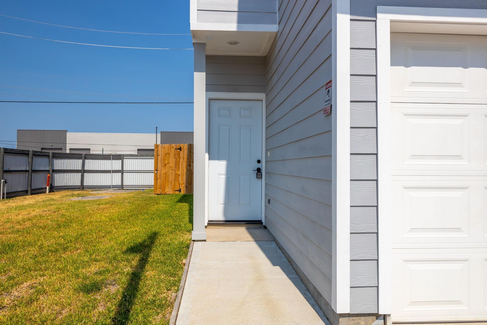 18846 Elegance Avenue
