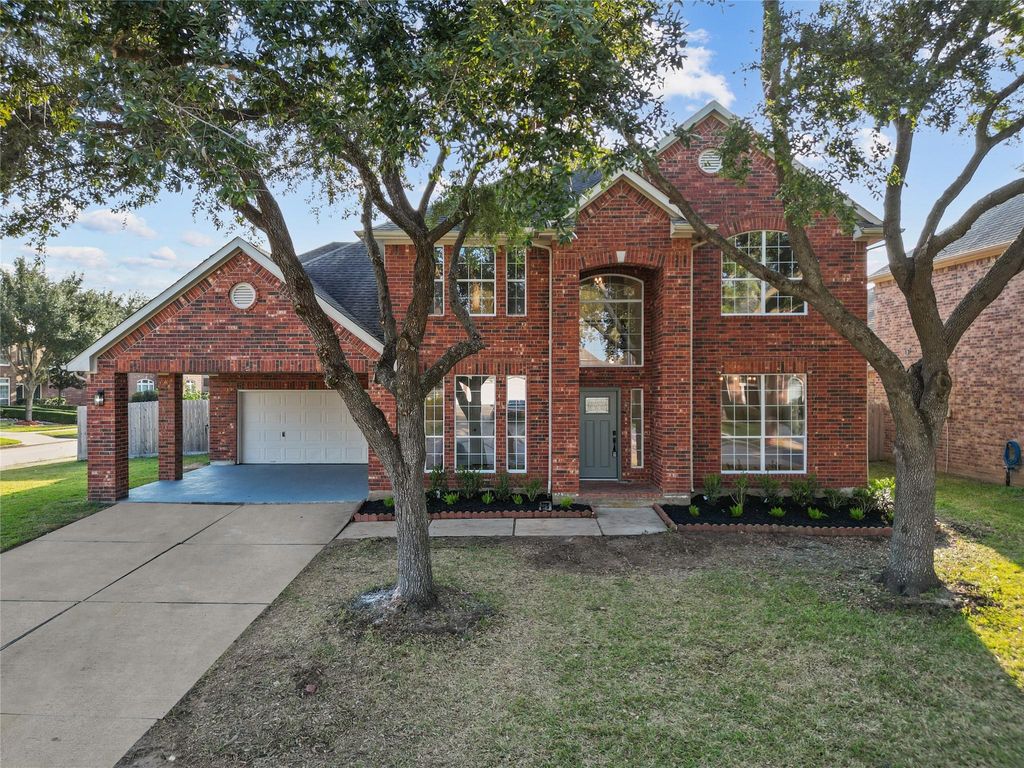 Photo of 11938 Pamela Holly Trail, Houston, TX 77089 (MLS # 84760372)