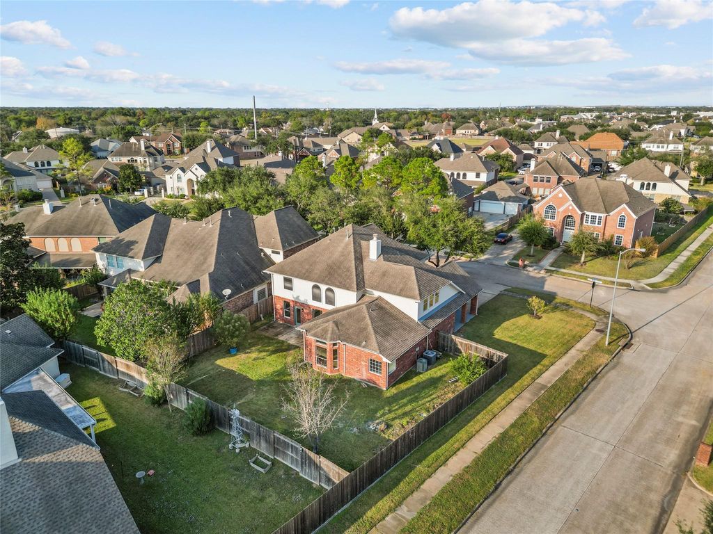 Photo of 11938 Pamela Holly Trail, Houston, TX 77089 (MLS # 84760372)