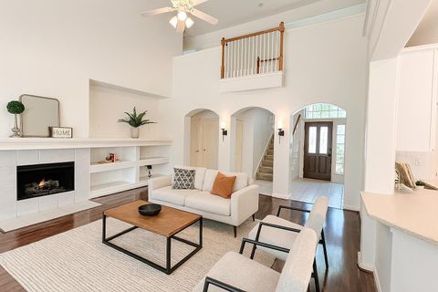 Photo of 902 Arbor Pine Pne, Tomball, TX 77375 (MLS # 31280470)
