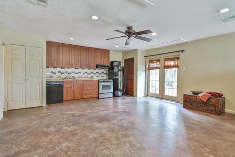 Photo of 5402 Imogene Street - Garage Apartment Street, Houston, TX 77096 (MLS # 76443338)
