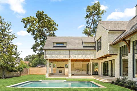 Tiny photo for 521 Trails End Street, Houston, TX 77024 (MLS # 11018251)
