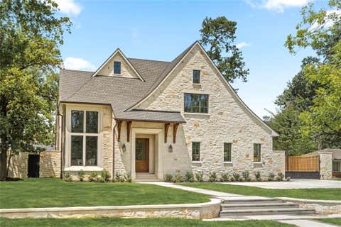Photo of 521 Trails End Street, Houston, TX 77024 (MLS # 11018251)