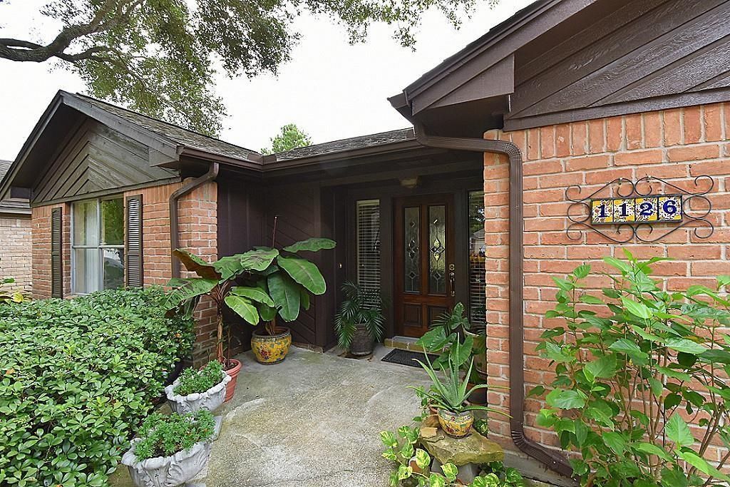 Photo of 1126 Western Springs Drive, Katy, TX 77450 (MLS # 29194130)