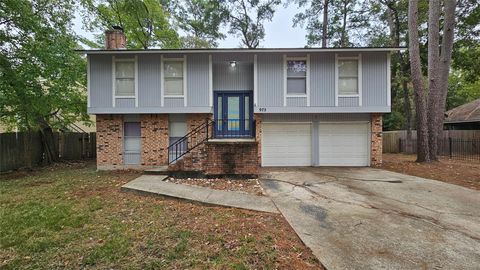 Photo of 975 N Red Cedar Circle, The Woodlands, TX 77380 (MLS # 87365433)