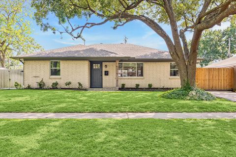 Photo of 5311 Hialeah Drive, Houston, TX 77092 (MLS # 20813879)
