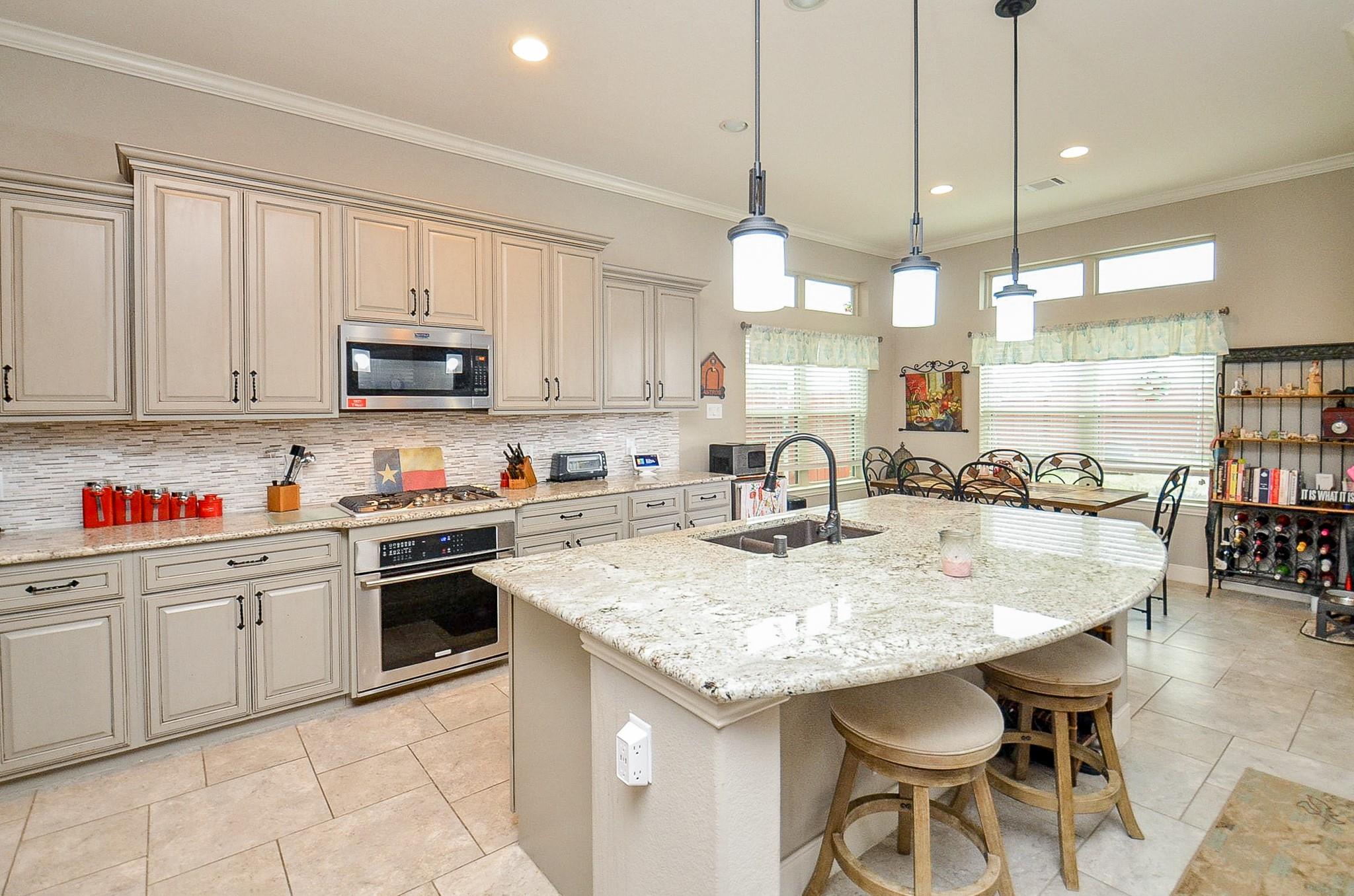 1919 Ascot Dew Court