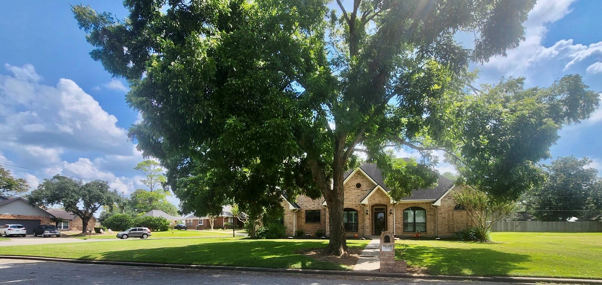 215 Ridgemont Drive