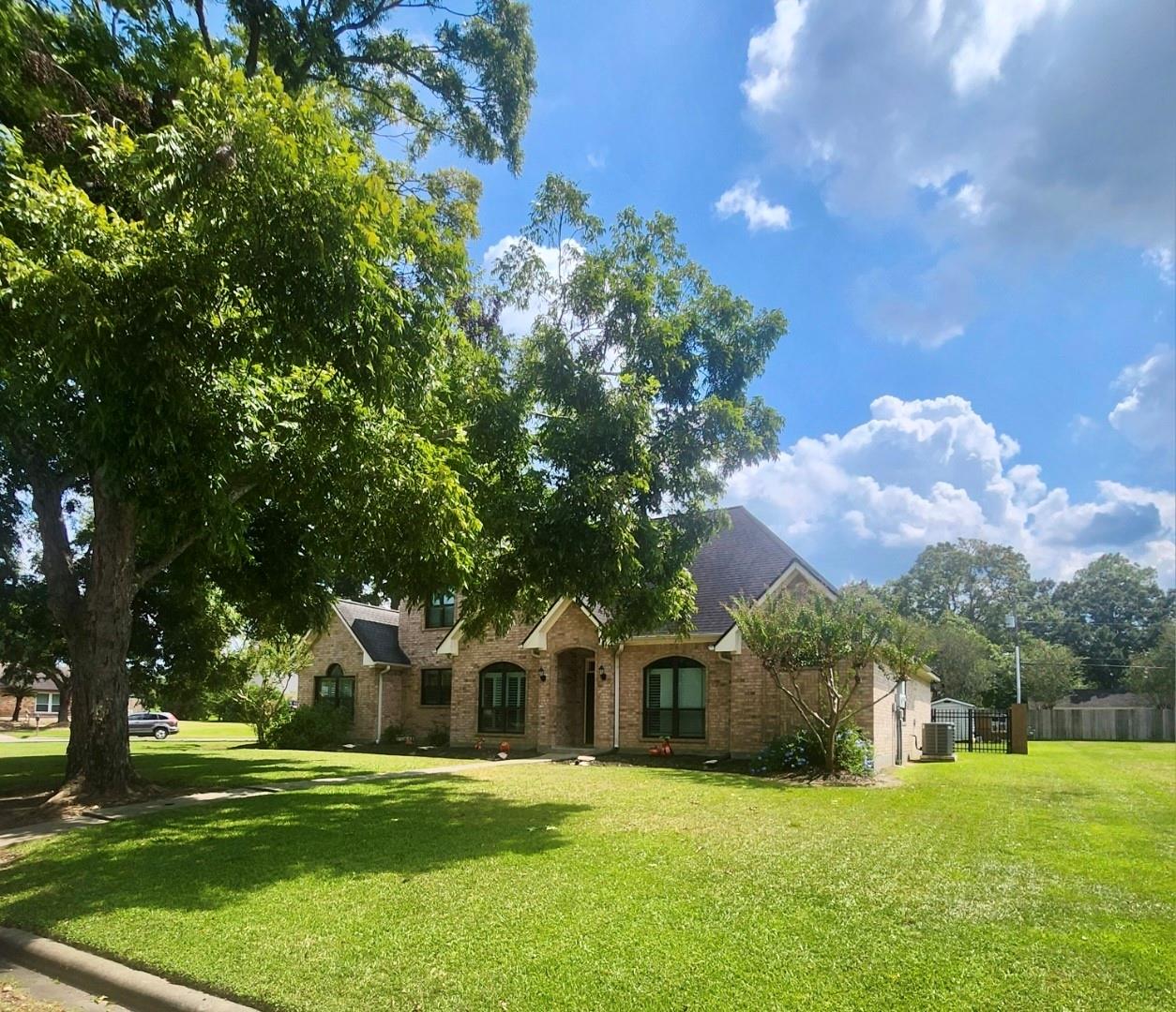 215 Ridgemont Drive