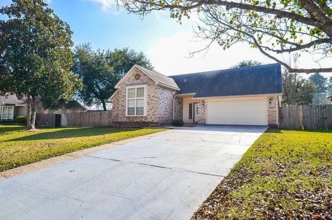 Photo of 155 April Waters Drive W, Conroe, TX 77356 (MLS # 30087307)