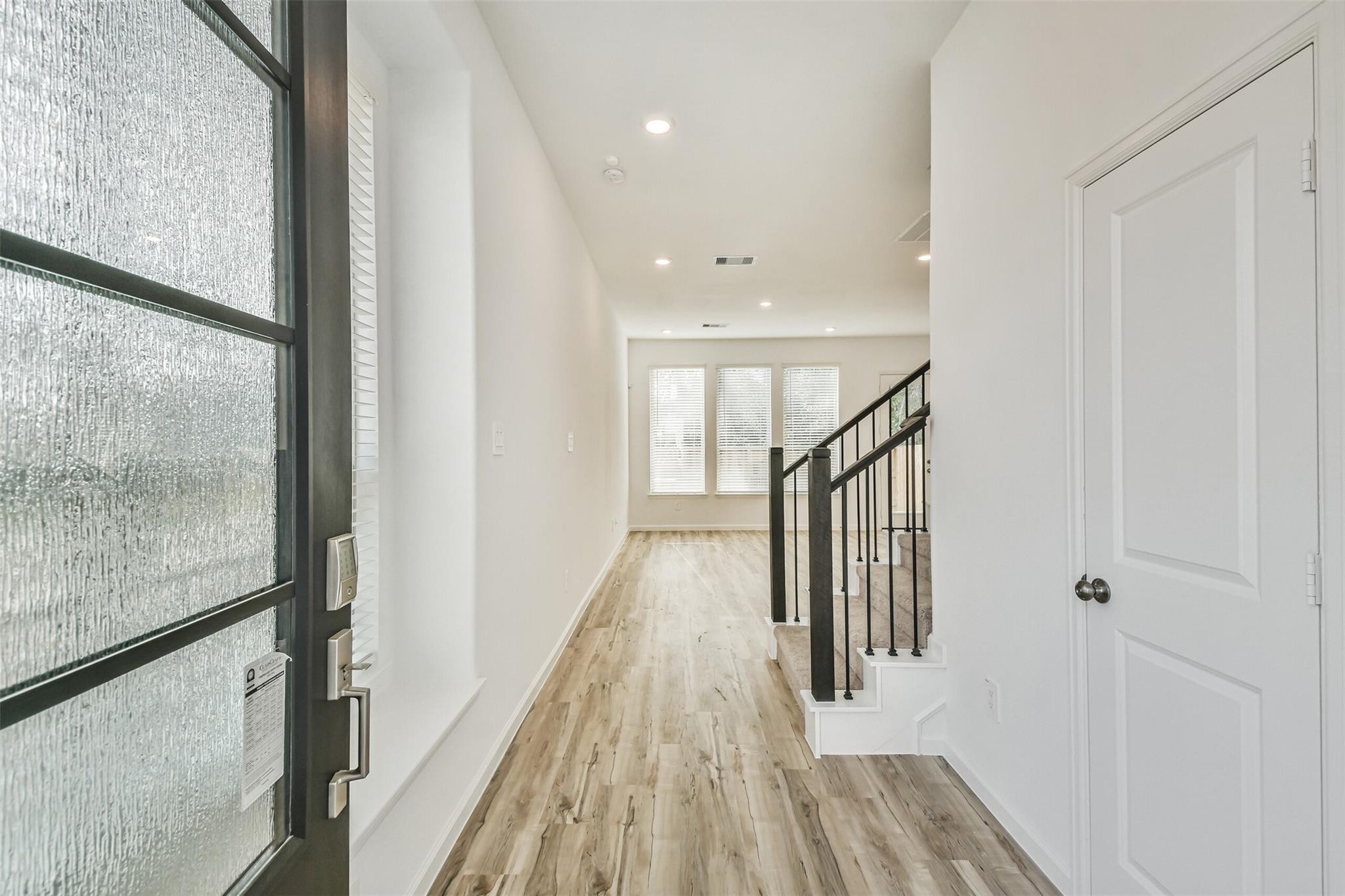 678 Royal Arch