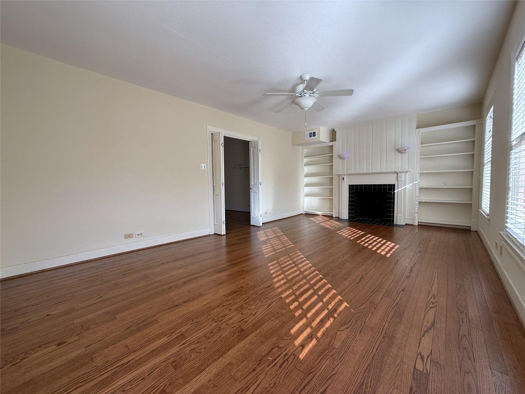 Photo of 1968 Dryden Road #1, Houston, TX 77030 (MLS # 88712152)