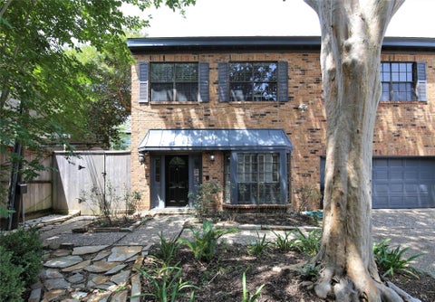 Photo of 1126 Nantucket Dr #3, Houston, TX 77057 (MLS # 911485)