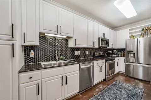 Photo of 1711 Old Spanish Trail #132, Houston, TX 77054 (MLS # 65250350)