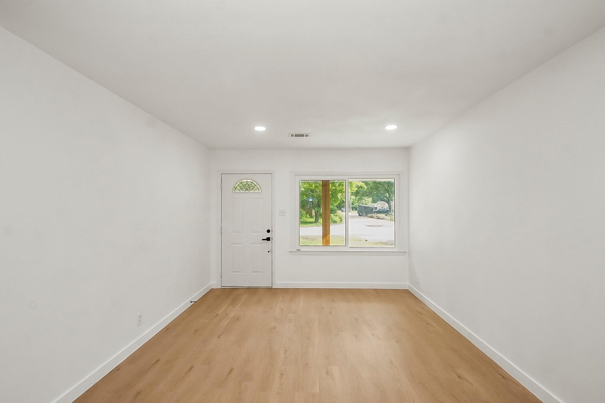 2508 N Houston Drive