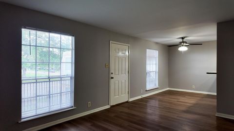 Photo of 2102 5th Avenue N #10, Texas City, TX 77590 (MLS # 28783439)