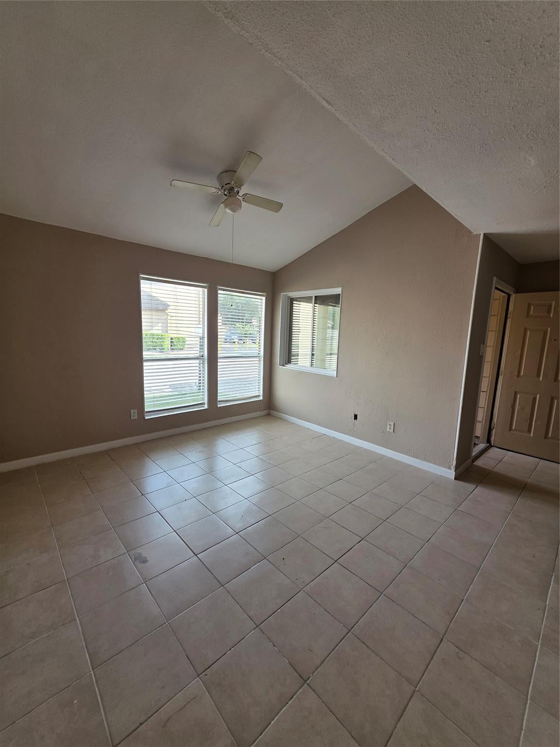 1014 Graham Drive I3