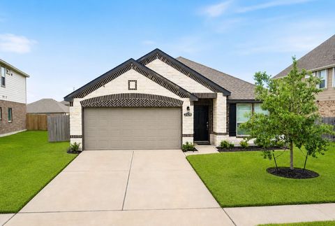 Photo of 712 Rim Water Drive, Alvin, TX 77511 (MLS # 38835205)