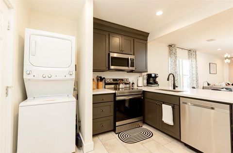 Tiny photo for 3608 Mcilhenny Street, Houston, TX 77004 (MLS # 28036648)