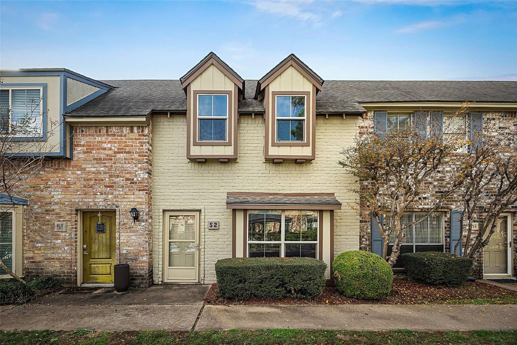 Photo of 14719 Barryknoll Lane #52, Houston, TX 77079 (MLS # 59530758)