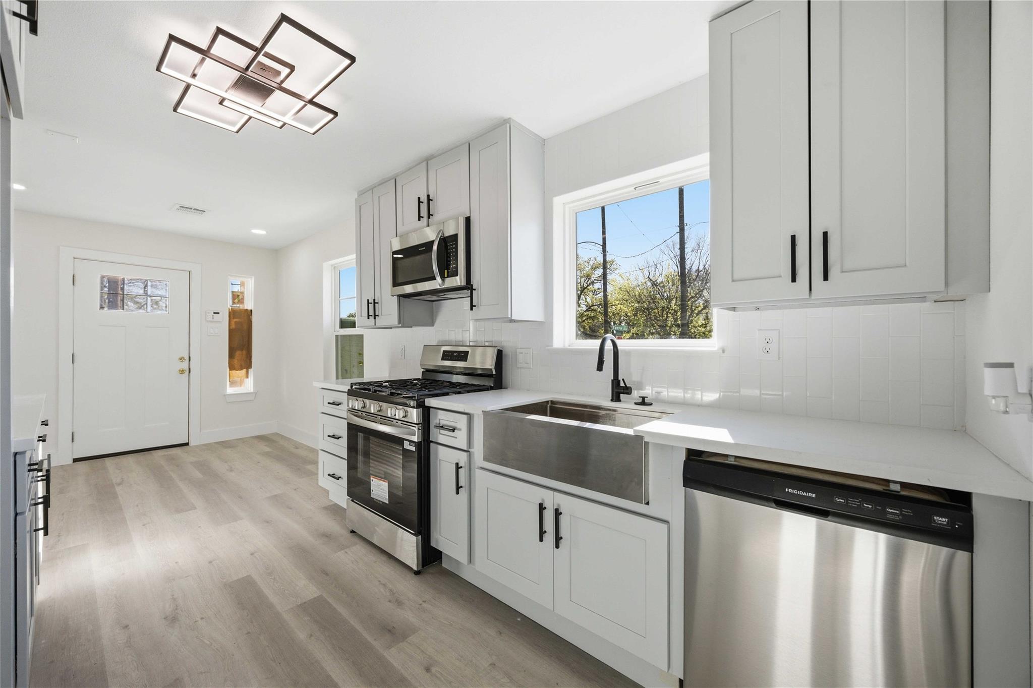 1503 Cavalcade Street 1-2