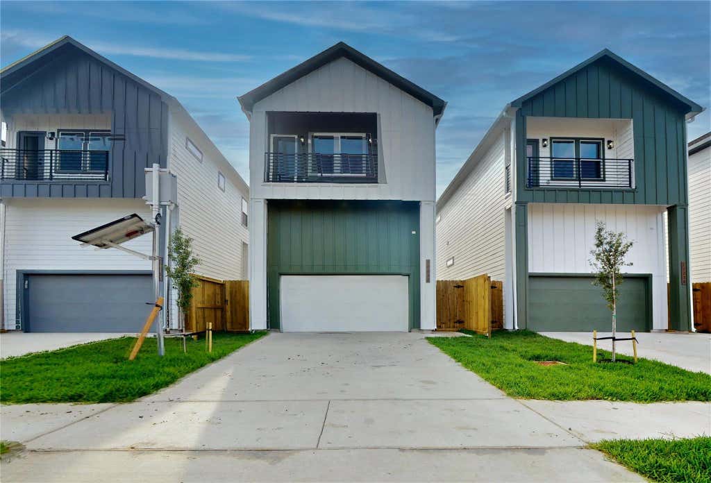 Photo of 12250 Kirkgard Dr, Houston, TX 77045 (MLS # 68297988)