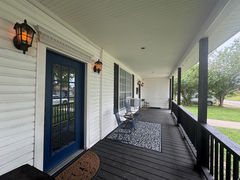 Photo of 505 N 6th Street, Silsbee, TX 77656 (MLS # 71044427)