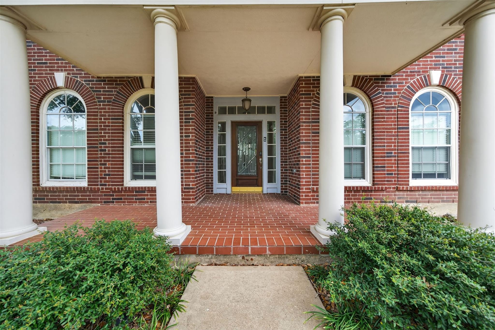 4319 Oak Forest Drive