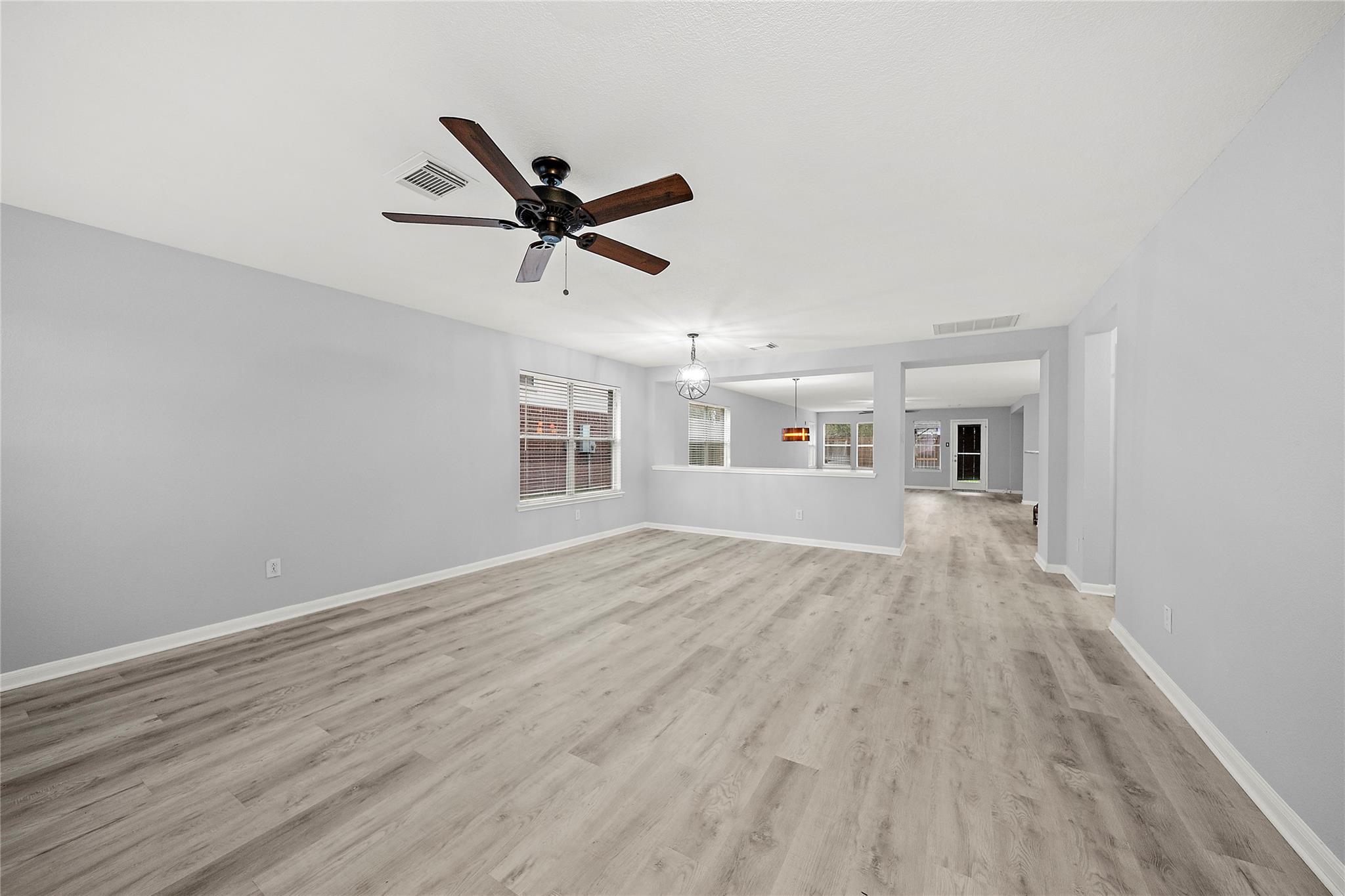 21311 Bending Green Way Way