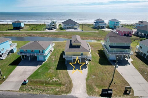Photo of 3170 Sea Castle Drive, Crystal Beach, TX 77650 (MLS # 89360268)