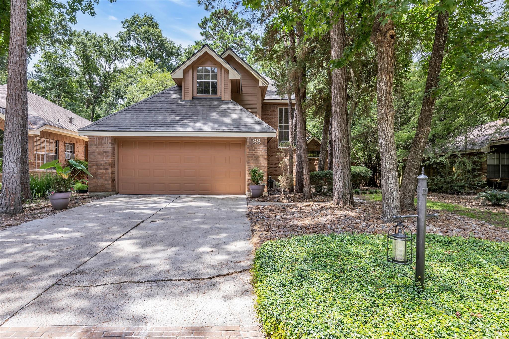 22 Cedar Chase Place