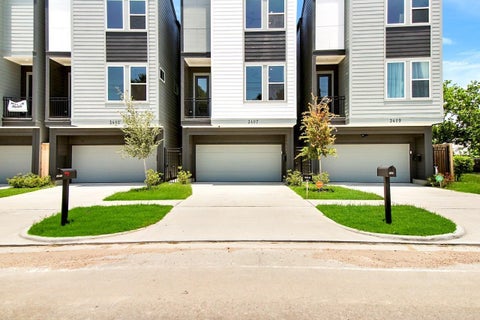 Photo of 3407 Yellowstone Boulevard, Houston, TX 77021 (MLS # 40833970)