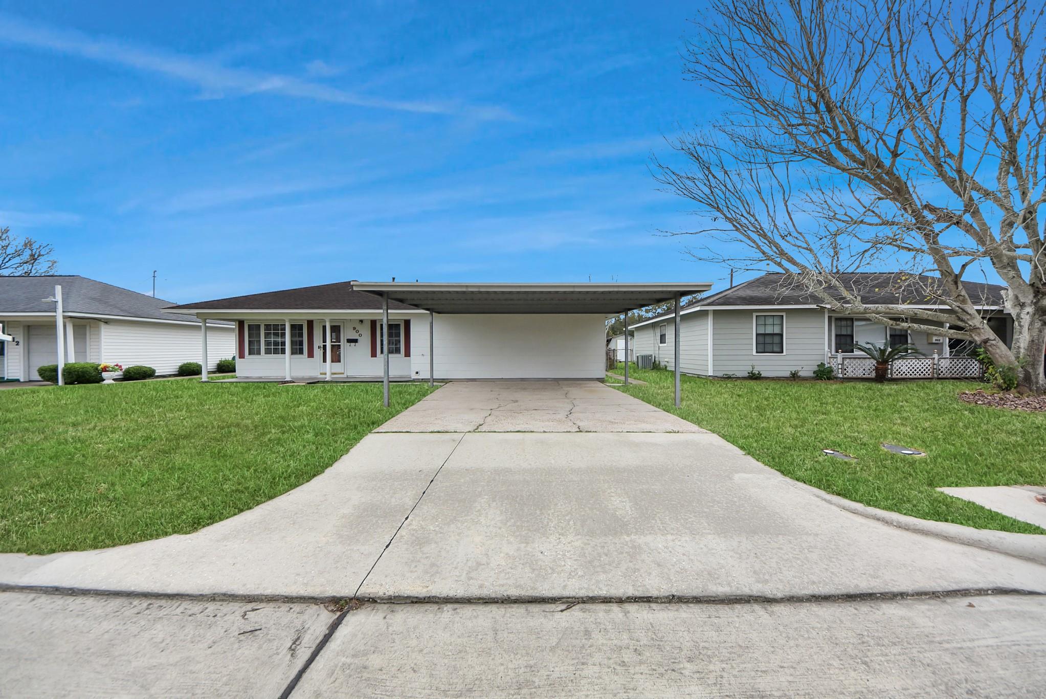 900 S Circle Drive