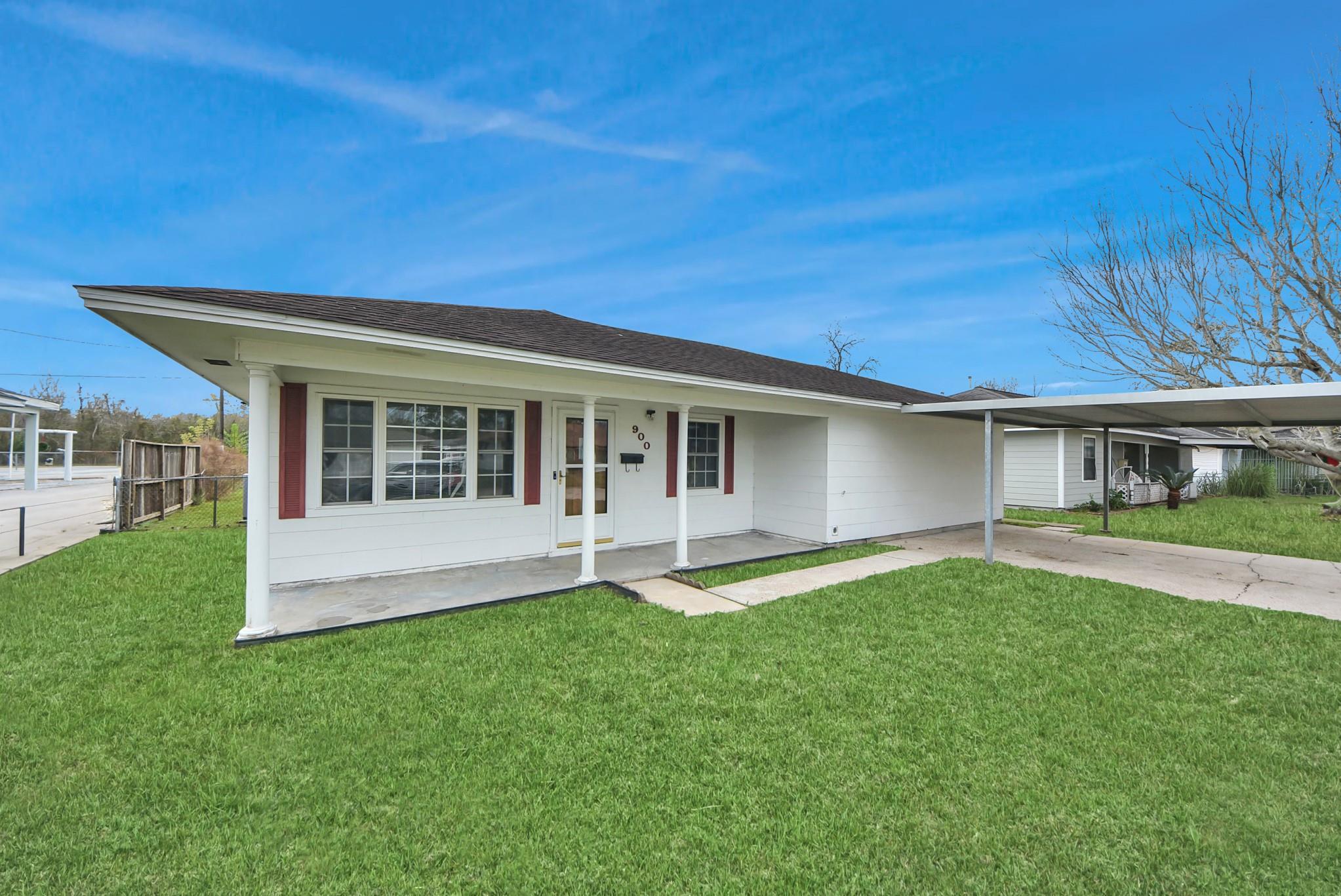 900 S Circle Drive
