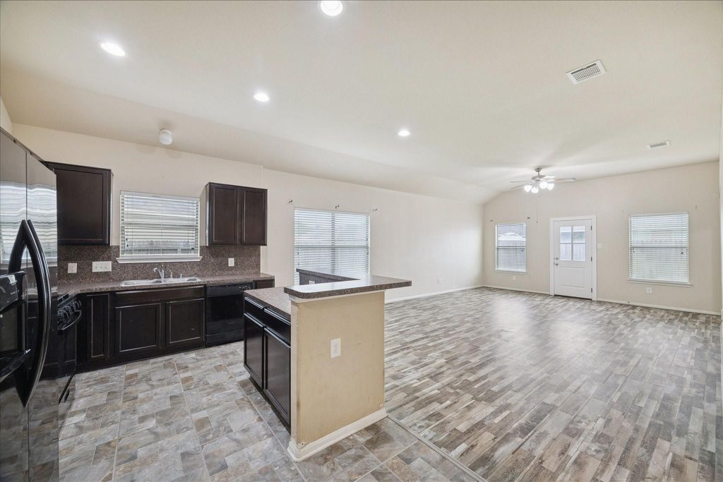 Photo of 21451 Sullivan Forest Drive, Porter, TX 77365 (MLS # 11598559)