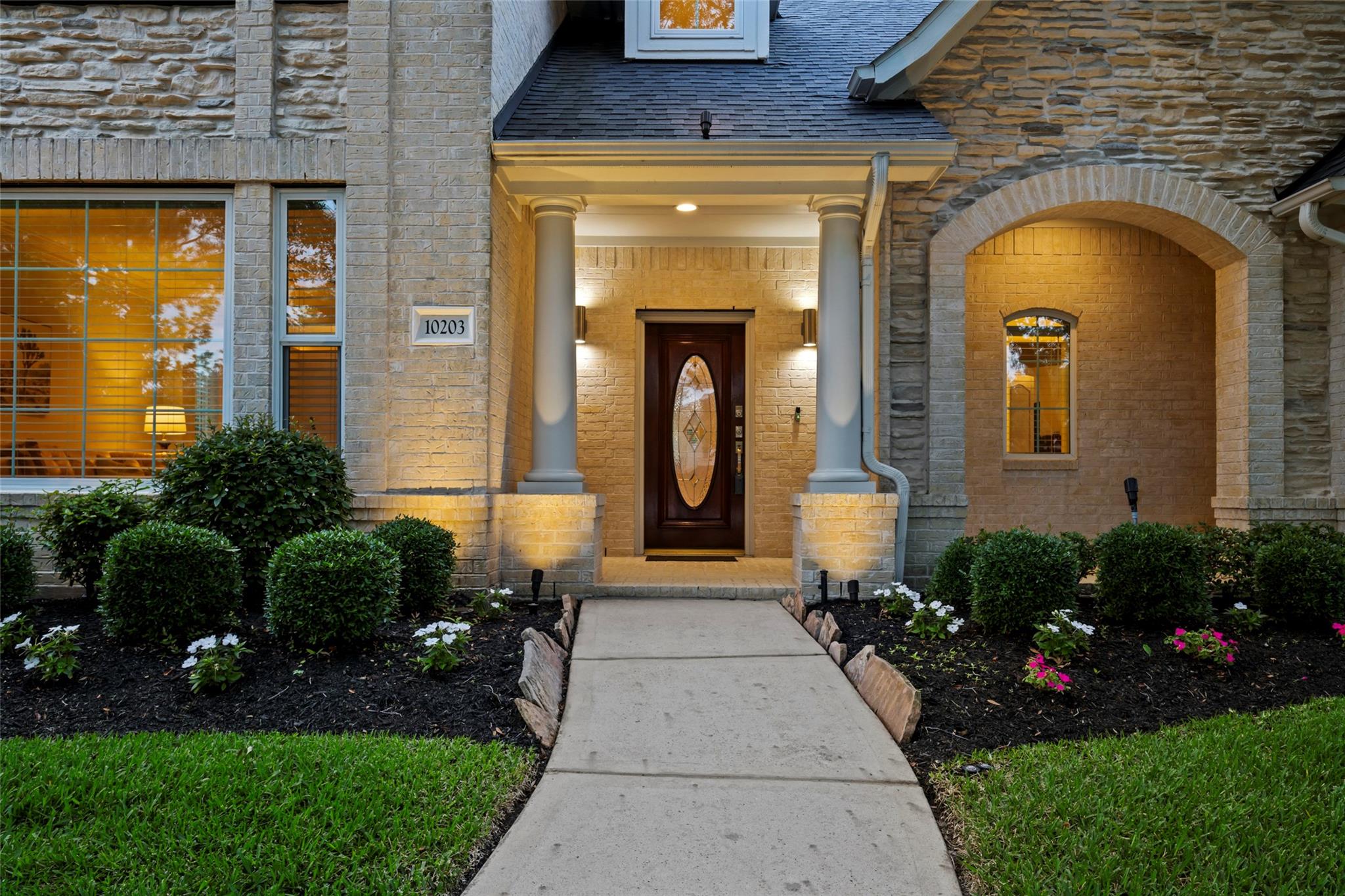 10203 Noble Pointe Court