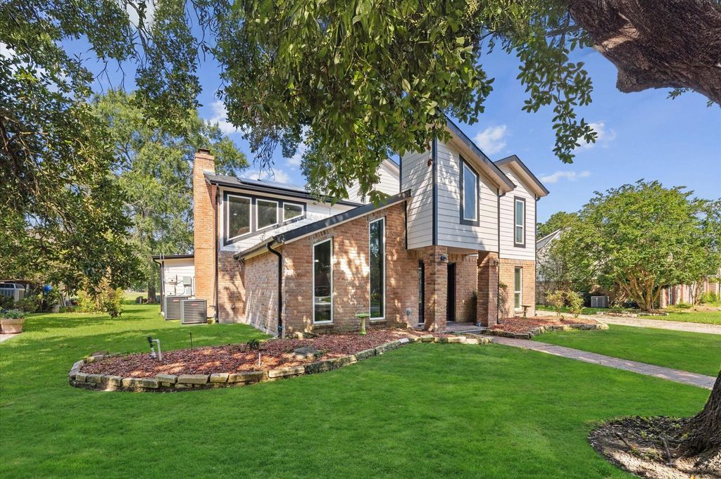 Photo of 20407 Spoonwood Drive, Humble, TX 77346 (MLS # 19862677)