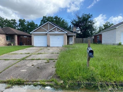 Homes For Sale - 13126 Abalone Way<br/> Harris County, Houston, TX 77044