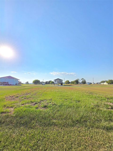 Photo of 1162 Buckskin Drive, Palacios, TX 77465 (MLS # 77585298) Photo of 1162 Buckskin Drive, Palacios, TX 77465 (MLS # 77585298)