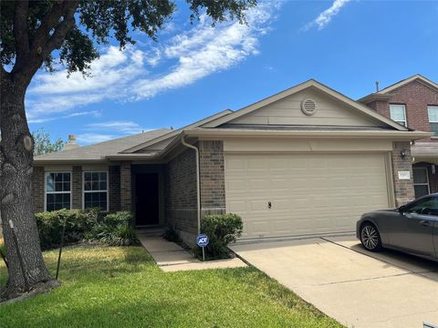 Photo of 2303 Summit Meadow Drive, Houston, TX 77489 (MLS # 83314059)