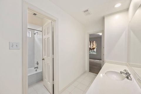 Tiny photo for 15914 S Barkers Landing Road, Houston, TX 77079 (MLS # 50743073)