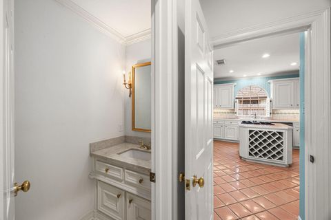 Tiny photo for 15914 S Barkers Landing Road, Houston, TX 77079 (MLS # 50743073)