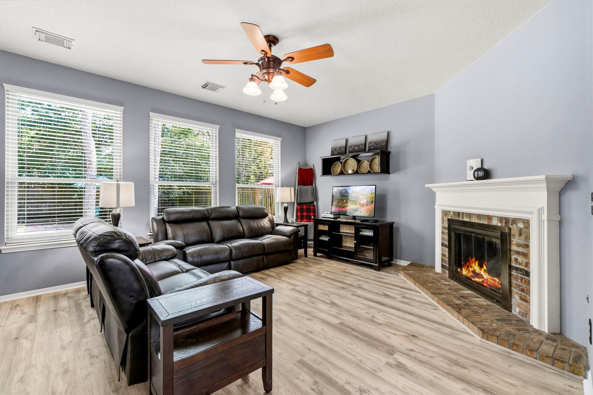 166 S Hollylaurel Circle