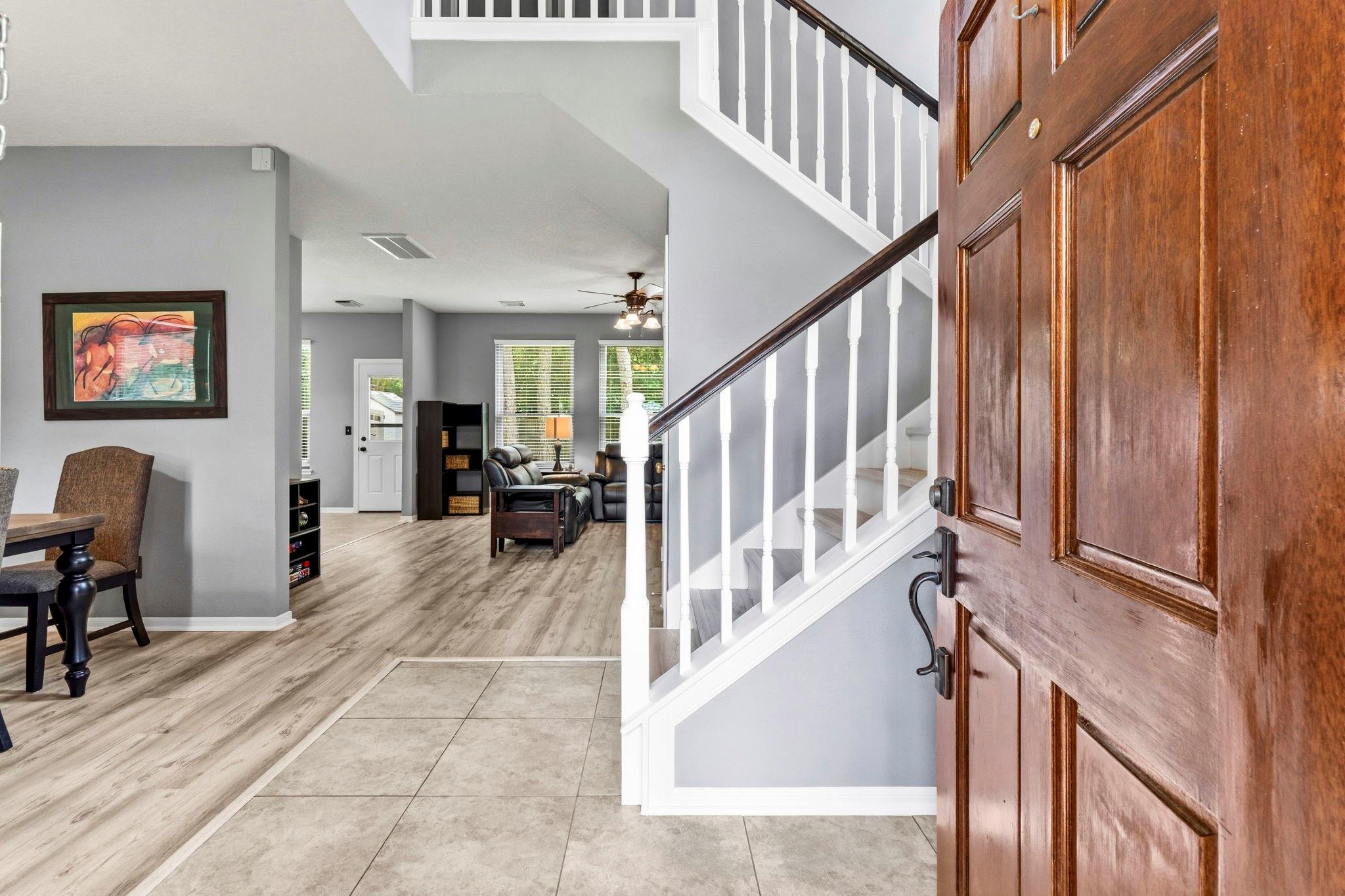 166 S Hollylaurel Circle